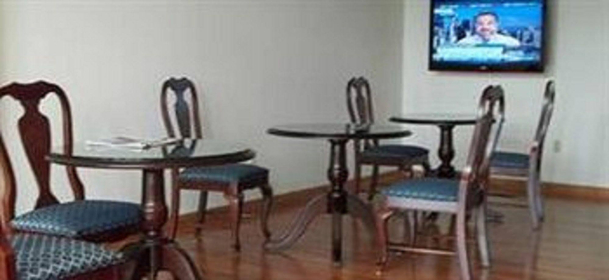 Sutton Inn Elkton Esterno foto